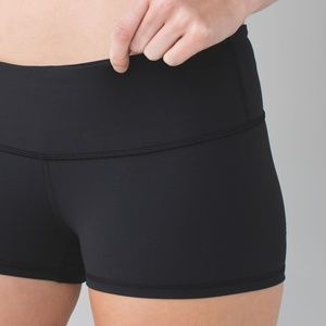 Lululemon boogie booty shorts